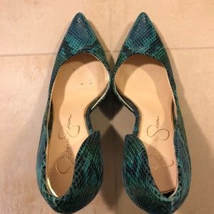Jessica Simpson heels blue green snake size 7.5
